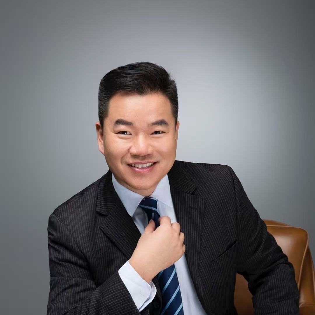 龚亮